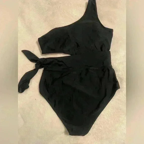 Women’s one piece swimsuit right single shoulder left side cutout high waisted - Picture 2 of 4